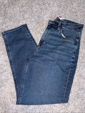 American Eagle Outfitters High-Rise Skinny Jeans - Medium Blue Wash